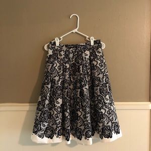 Lace printed full skirt White House Black Market 4